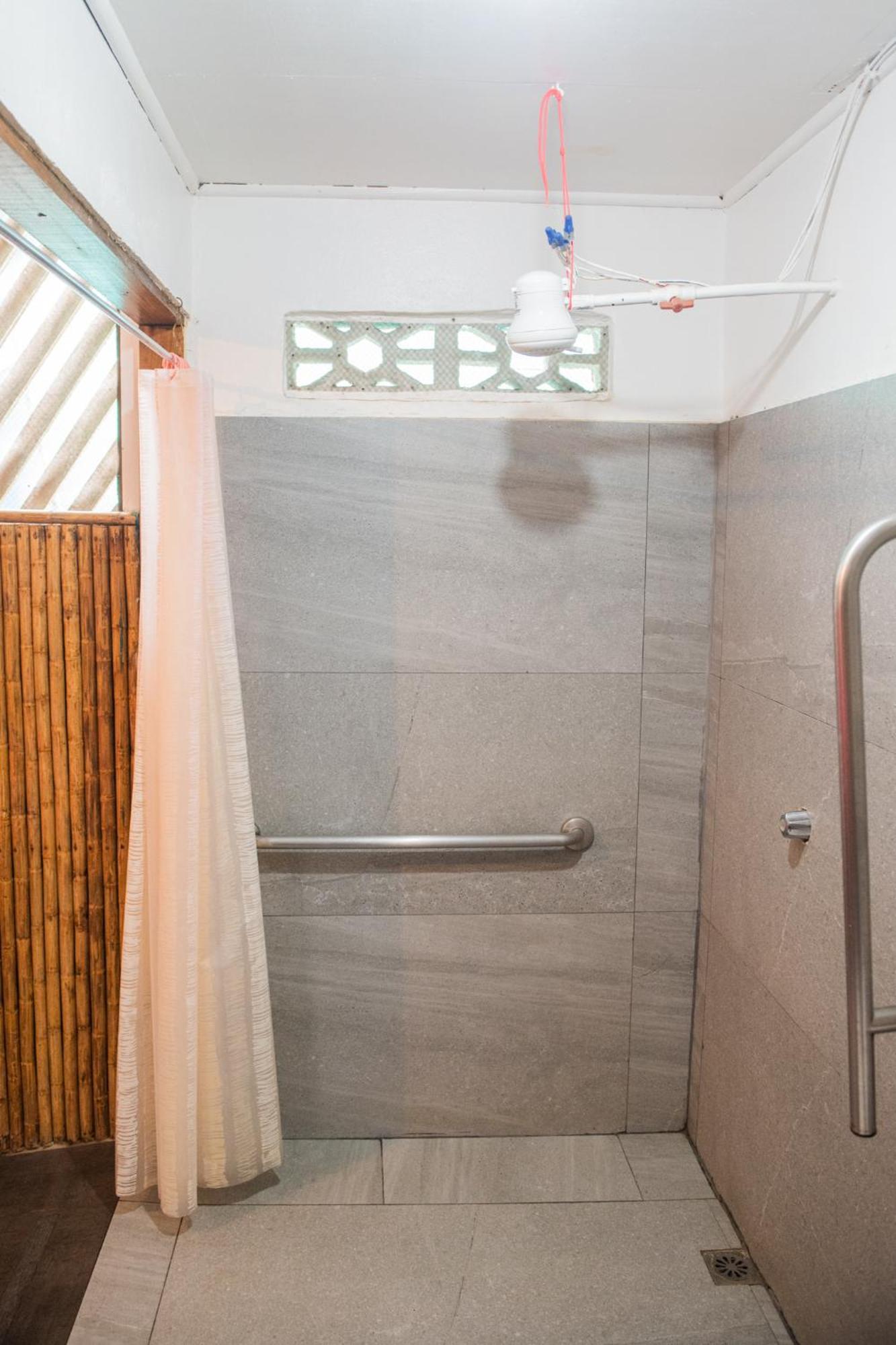 Puerto Viejo de Talamanca Roots Familyホステル 部屋 写真